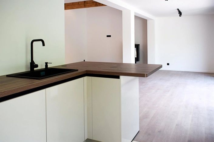 Image No.11-3 Bed House for sale