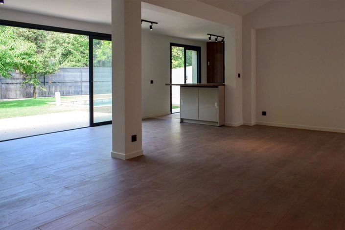 Image No.14-3 Bed House for sale