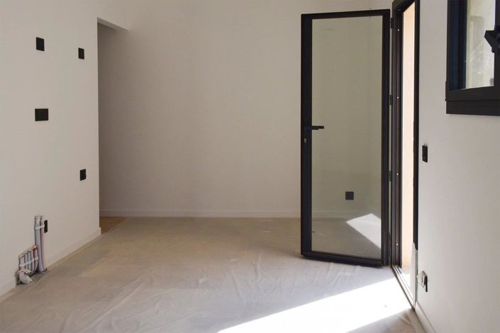 Image No.18-3 Bed House for sale