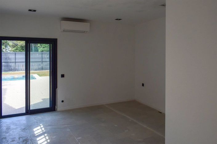 Image No.20-3 Bed House for sale