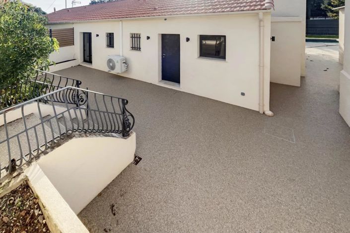 Image No.3-3 Bed House for sale