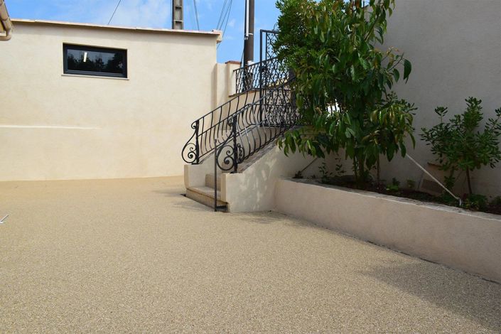 Image No.32-3 Bed House for sale