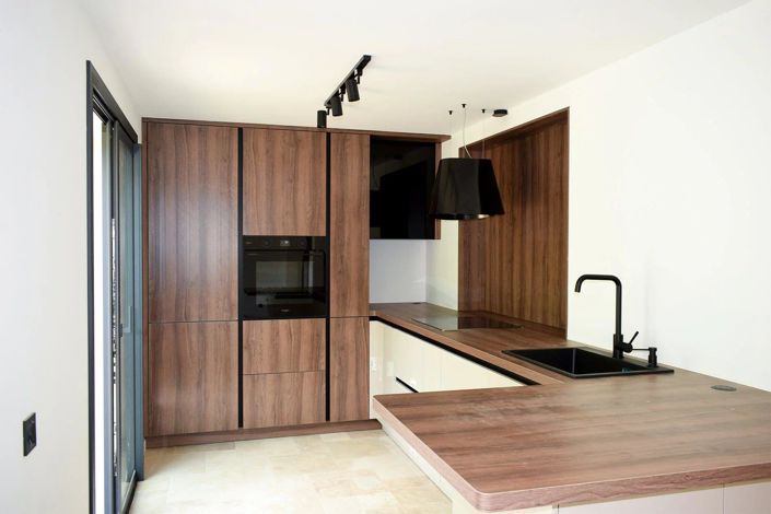 Image No.9-3 Bed House for sale