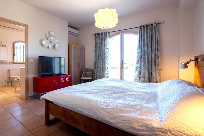 Image No.15-5 Bed House for sale