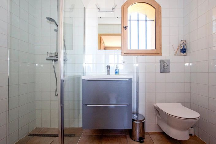 Image No.25-5 Bed House for sale