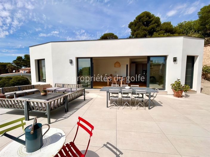 Image No.16-4 Bed House for sale