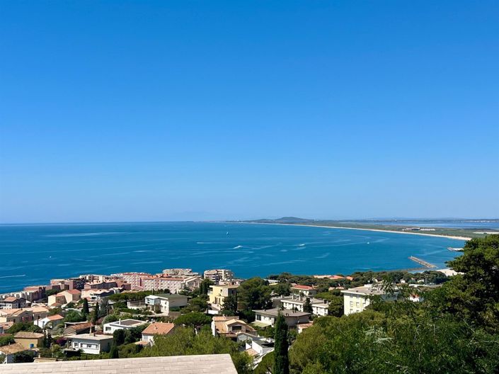 Image No.2-4 Bed House for sale