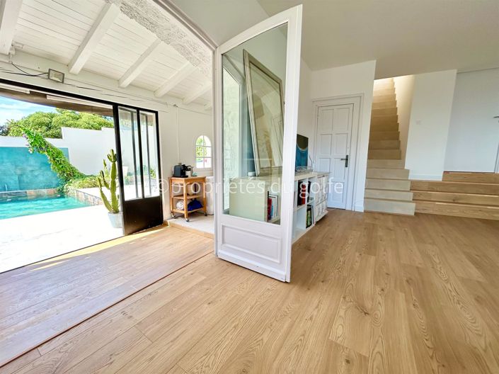 Image No.20-4 Bed House for sale