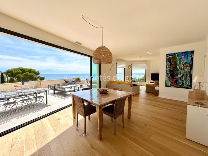 Image No.6-4 Bed House for sale