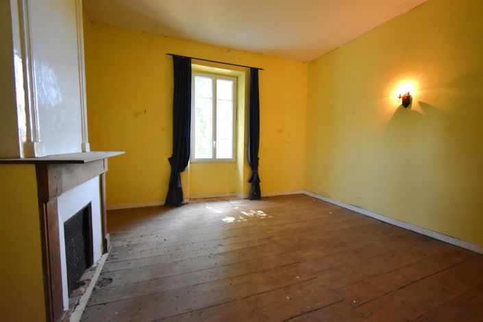 Image No.12-Propriété de 15 chambres à vendre à Trémons