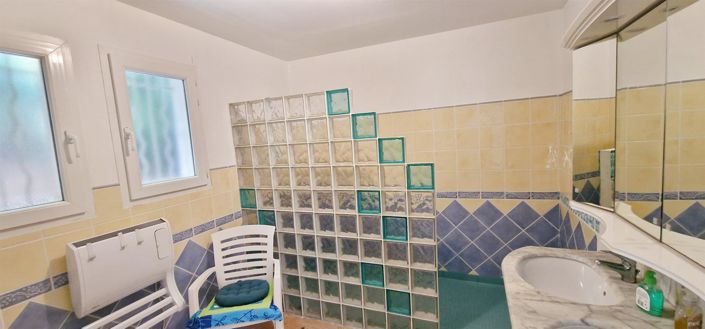 Image No.12-3 Bed House for sale