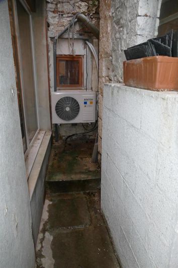 Image No.9-1 Bed House for sale