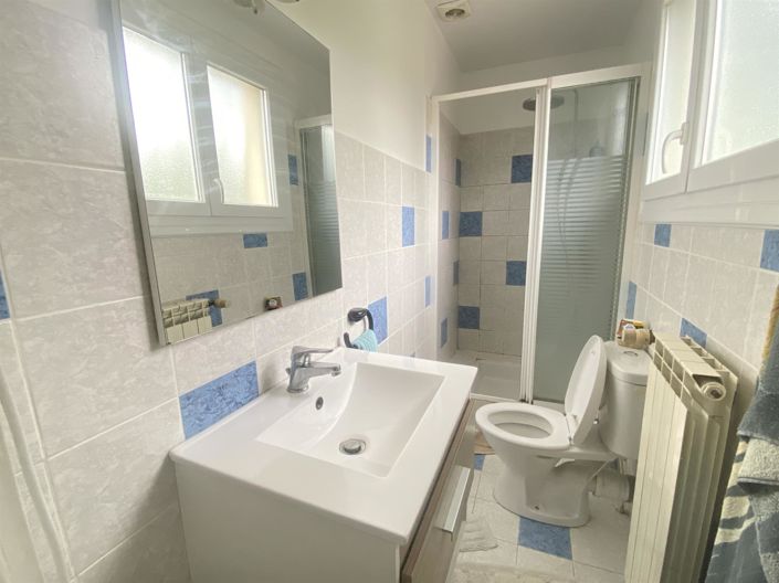 Image No.10-5 Bed House for sale