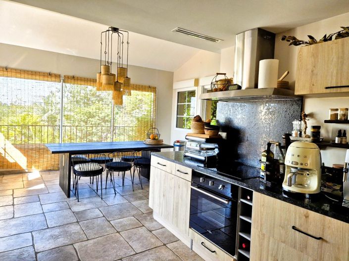 Image No.2-7 Bed House for sale