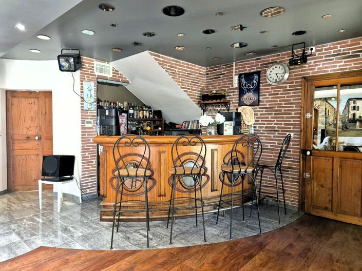 Image No.22-7 Bed House for sale