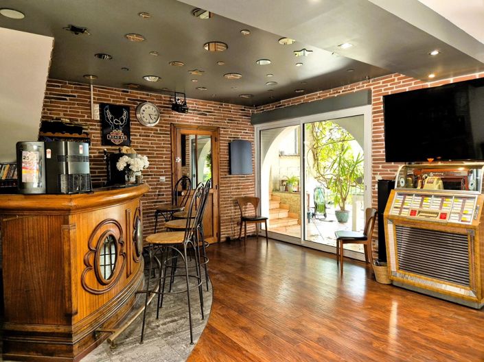 Image No.22-7 Bed House for sale