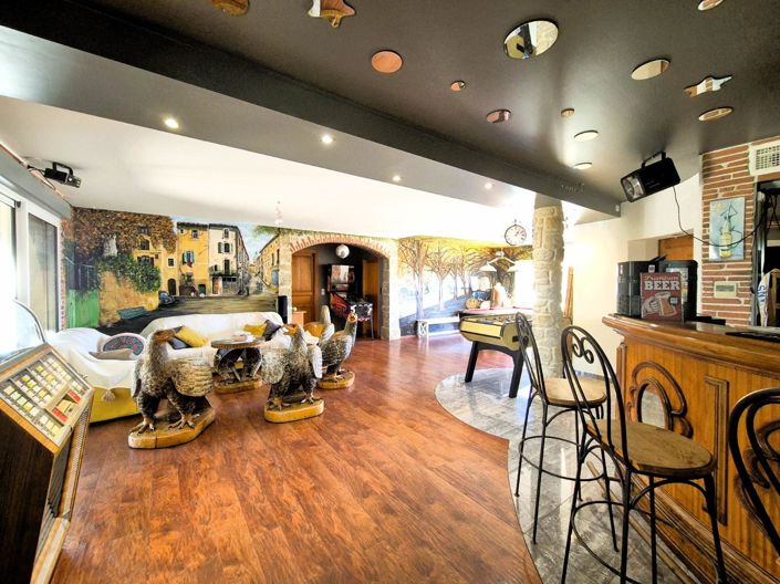 Image No.23-7 Bed House for sale