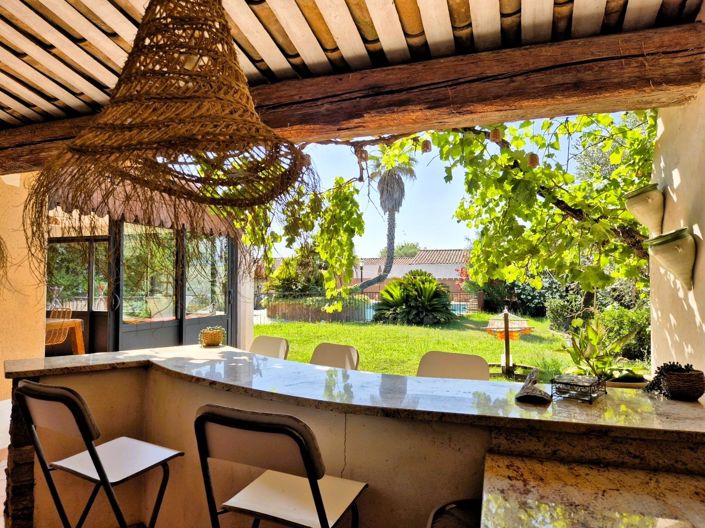 Image No.27-7 Bed House for sale