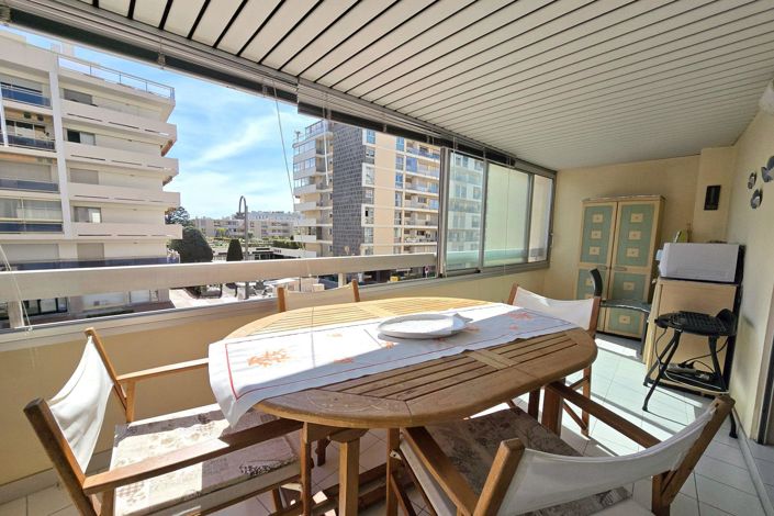 Image No.2-Appartement de 1 chambre à vendre à Cannes