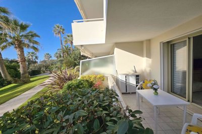 1 - Cannes, Apartment