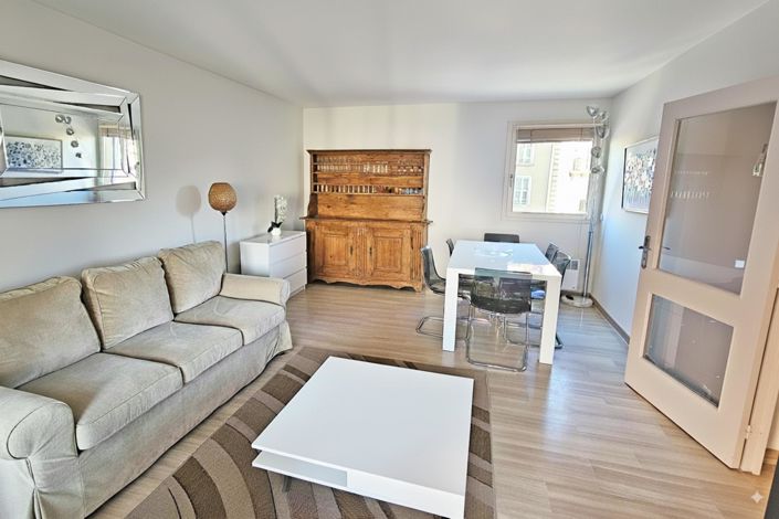 Image No.3-Appartement de 2 chambres à vendre à Cannes