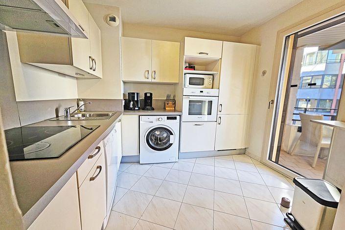 Image No.4-Appartement de 2 chambres à vendre à Cannes