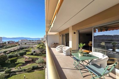 2 Bed Apartment for sale