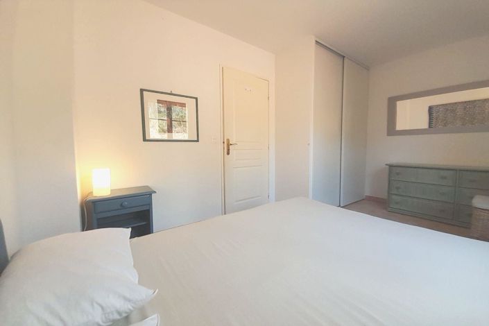 Image No.17-2 Bed Apartment for sale