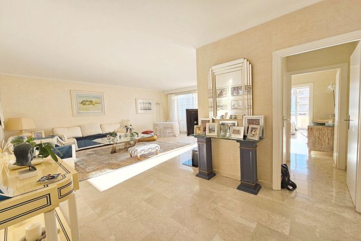 Image No.2-Appartement de 3 chambres à vendre à Cannes