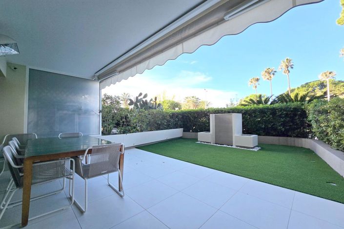 Image No.8-Appartement de 2 chambres à vendre à Cannes