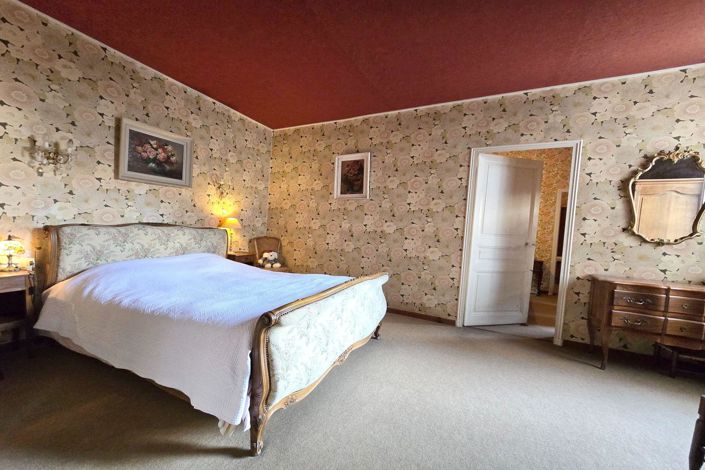 Image No.10-3 Bed Apartment for sale