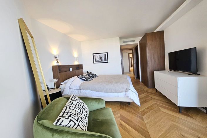 Image No.18-3 Bed Apartment for sale