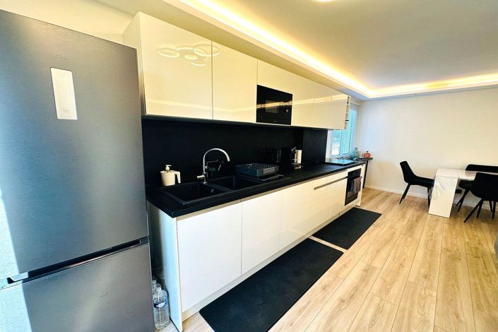 Image No.4-Appartement de 2 chambres à vendre à Cannes