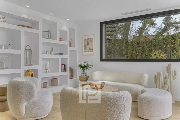 Image No.5-4 Bed House for sale