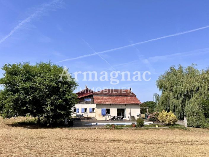 Image No.1-3 Bed House for sale