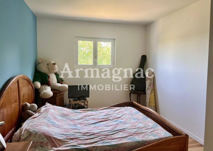 Image No.16-3 Bed House for sale