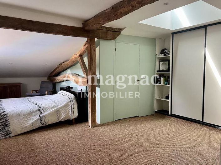 Image No.17-3 Bed House for sale