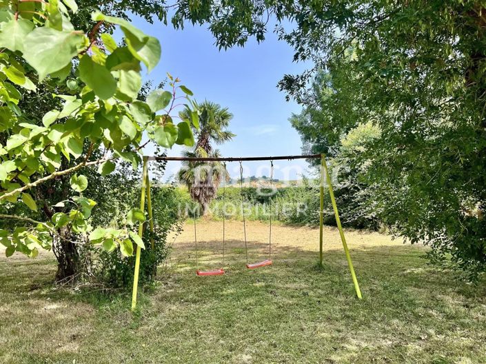 Image No.19-3 Bed House for sale