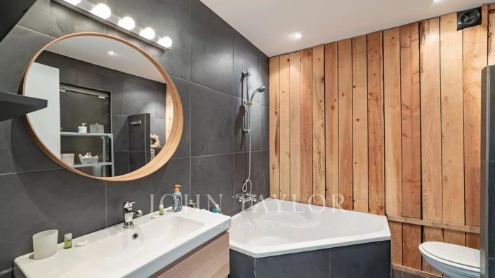 Image No.9-3 Bed Apartment for sale