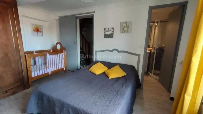 Image No.7-4 Bed House for sale