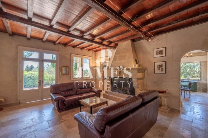 Image No.3-4 Bed House for sale