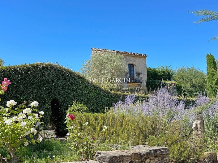 Image No.8-8 Bed House for sale