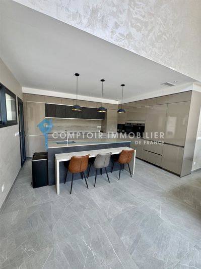 Image No.12-4 Bed House for sale