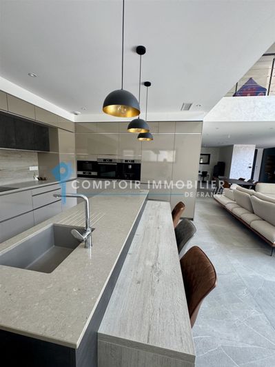 Image No.13-4 Bed House for sale