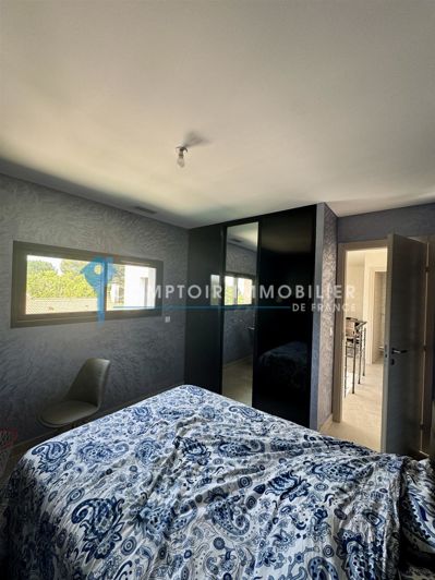 Image No.21-4 Bed House for sale