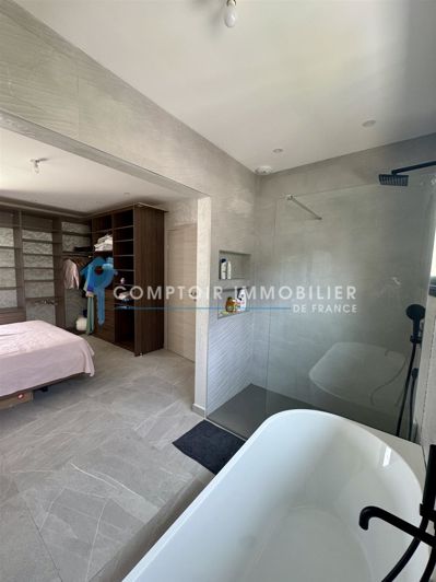 Image No.22-4 Bed House for sale