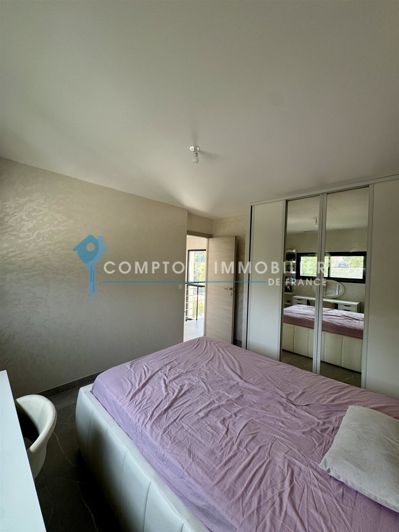 Image No.23-4 Bed House for sale