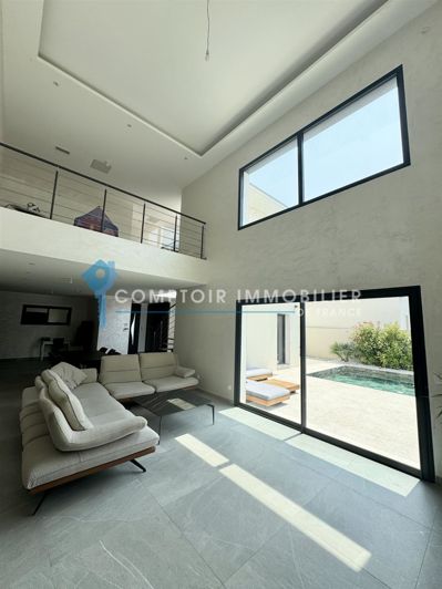 Image No.3-4 Bed House for sale