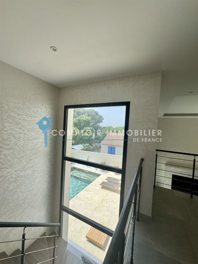 Image No.4-4 Bed House for sale