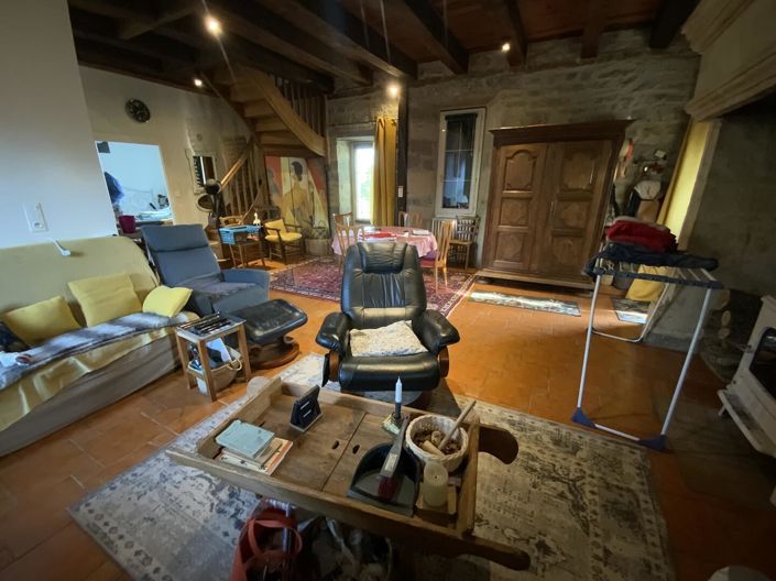 Image No.9-3 Bed House for sale